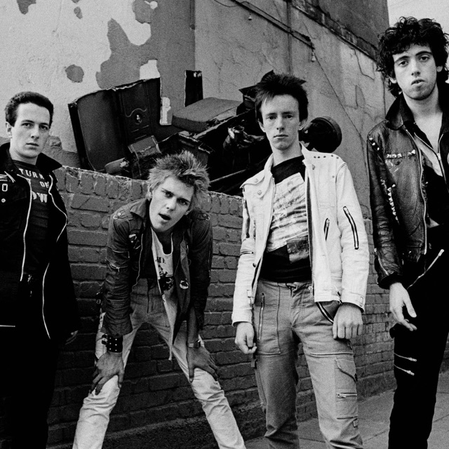 Фото The Clash - тексты песен исполнителя